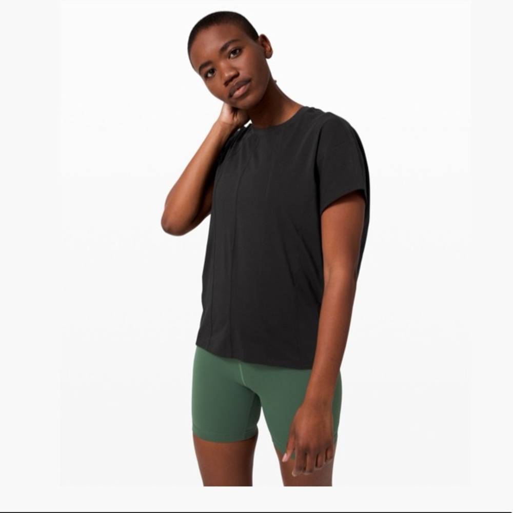 LA short sleeve Lululemon Top